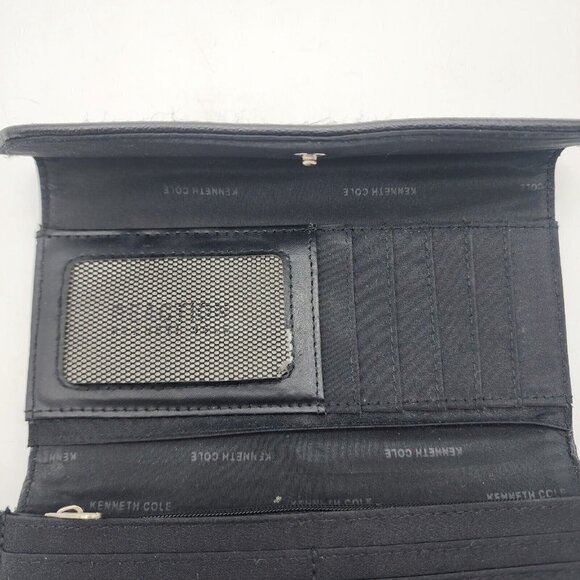 Kenneth Cole Reaction Wallet Black Clutch Trifold Vegan Leather Snap Inside Zip - Picture 5 of 8